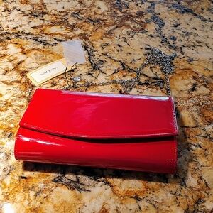 Wallyn's Red patent evening bag with silver stoned removable chain. NWT 9"X6"
